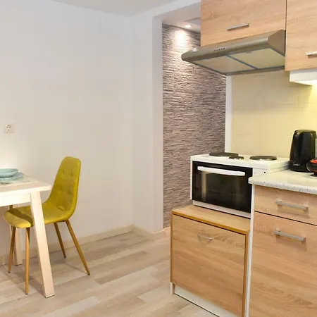 La Perla Apartments Kalamata Exterior foto